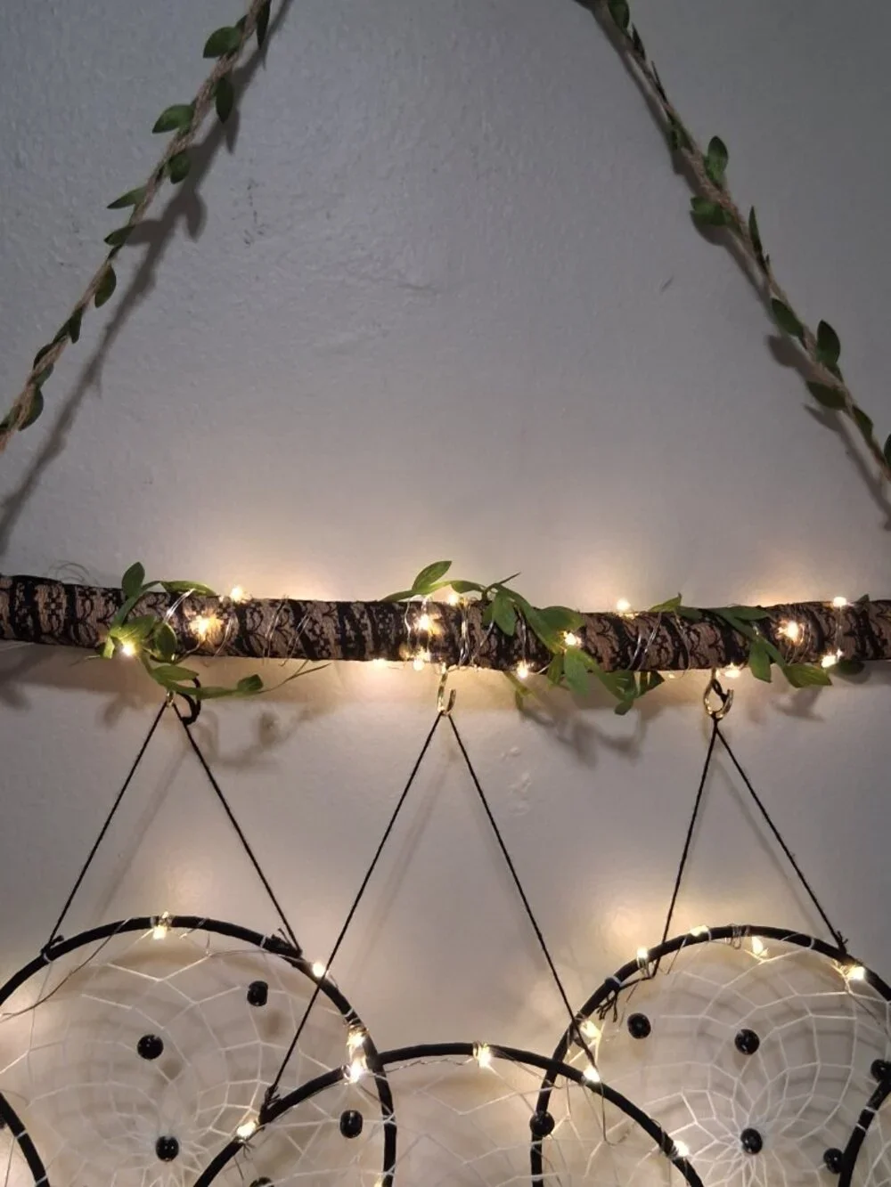 🖤✨ Raven’s Whispering Veil – 5 Ring Dreamcatcher with LED Lights ✨🖤